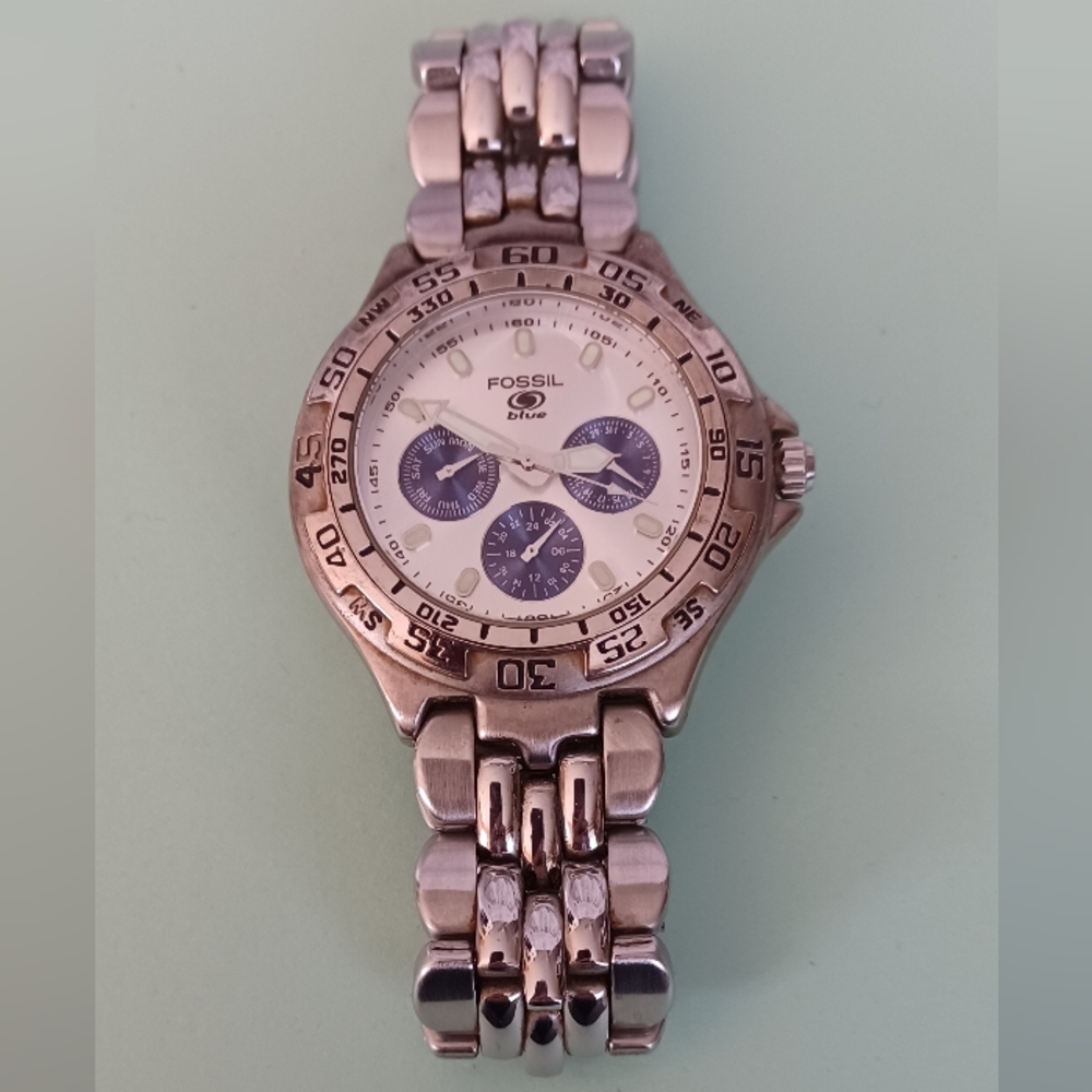 MEN'S FOSSIL BLUE BQ-8775 WATCH 100 METERS/330 FEET WATER RESISTANT